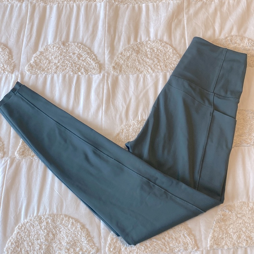 Lolë high waisted leggings